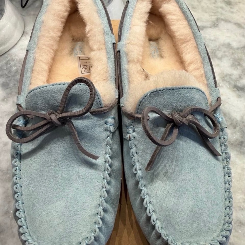 UGG Dakota Slippers 💙 | Blue Suede | Size 11 | BNWT Cozy Classic - Picture 2 of 2